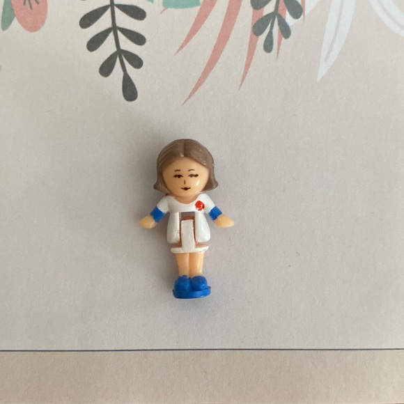Vintage Polly Pocket - “Pixie” 1990 Hair Salon - Picture 1 of 1